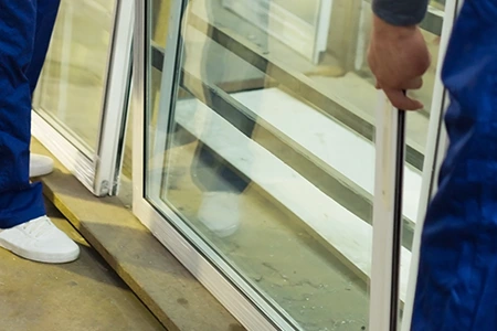Commercial Glass Repair Technician in Panama City, FL